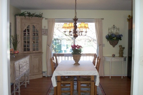 2 Westford Ave, Thompsonville, CT 06082, USA